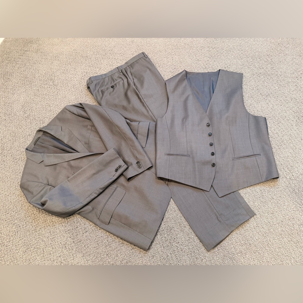 Hugo Boss Classic Gray Three-Piece Suit